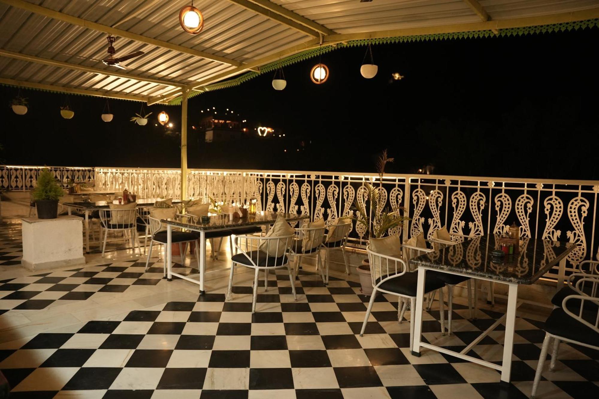 Hotel Karohi Villa Udajpur Exteriér fotografie